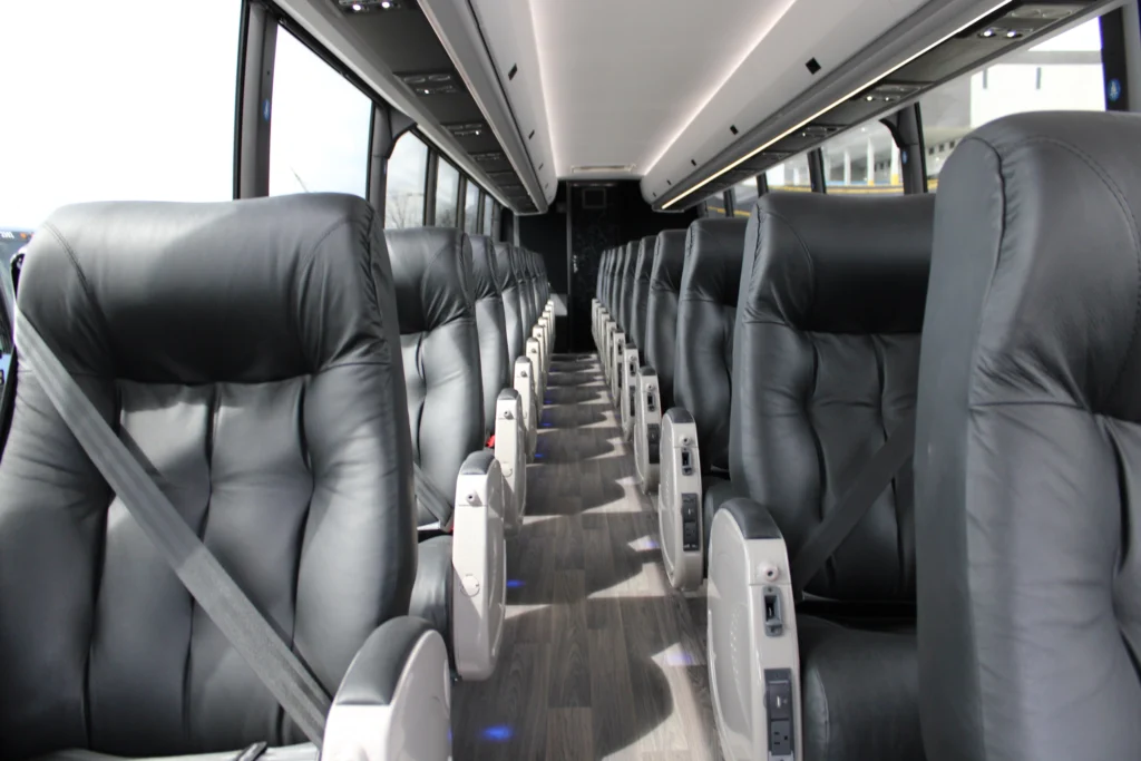 33 Pax Exec(7)